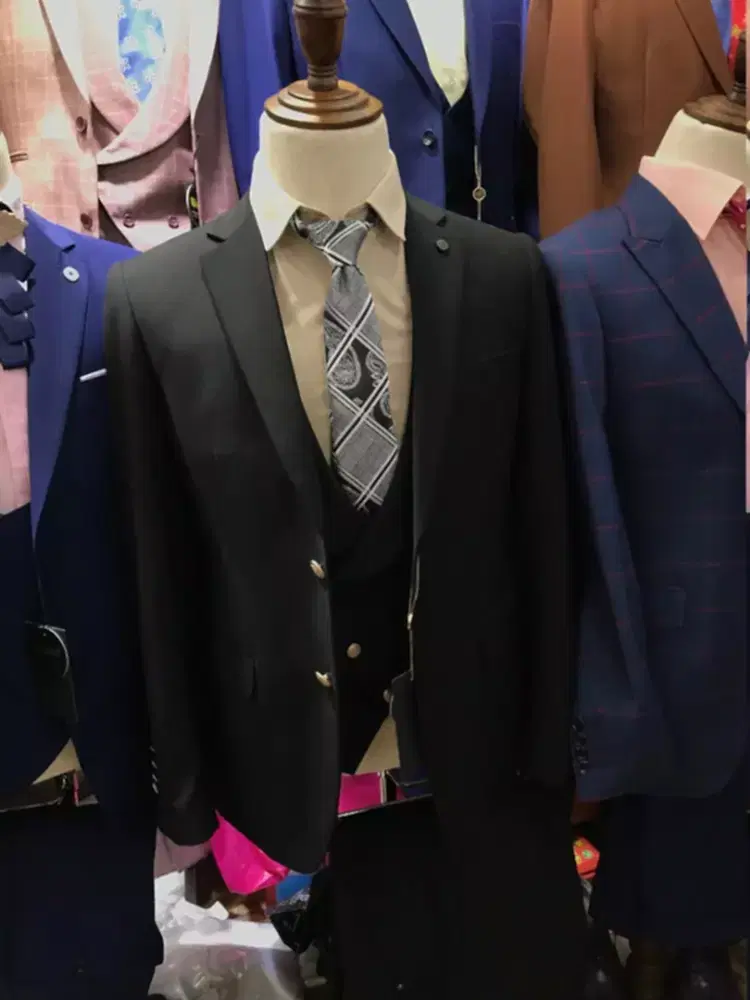 Мужской костюм 85